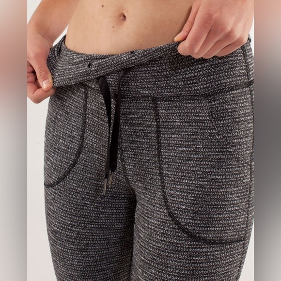 Lululemon Skinny Will Pant Pique Black Gray Full Length Size 6 - Picture 5 of 16